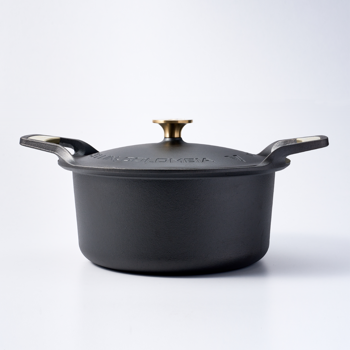 6-Quart Dutch Oven with Lid, SIGNATURE Gold