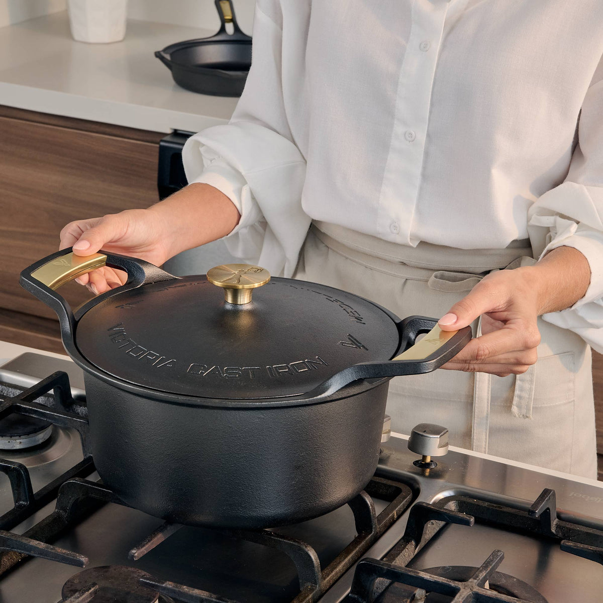 6-Quart Dutch Oven with Lid, SIGNATURE Gold