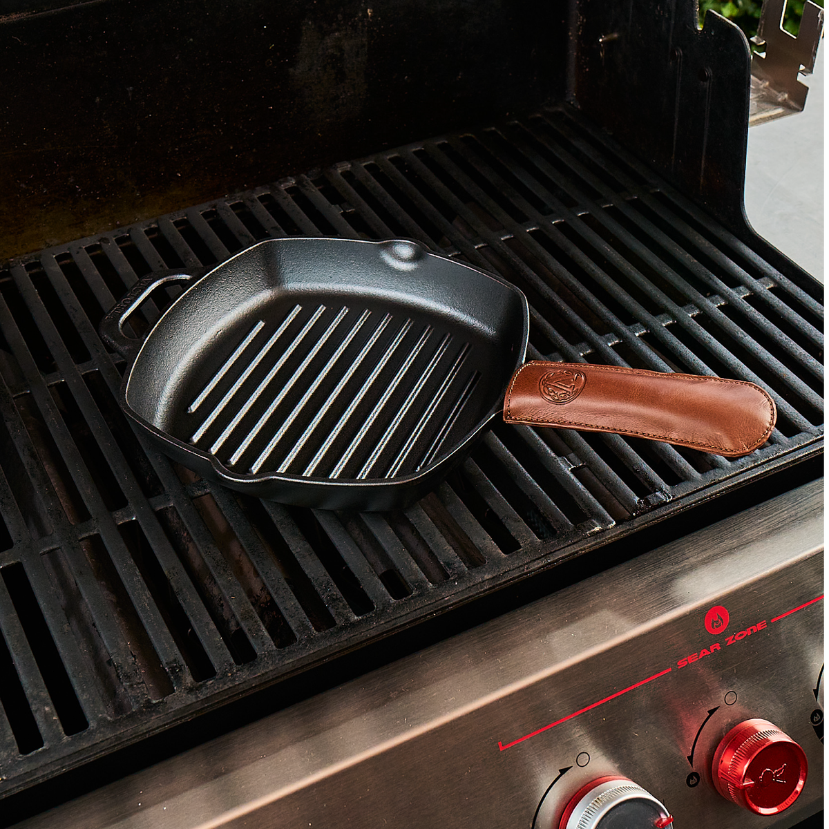 Medium Leather Hot Handle Holder Skillet 10 inch