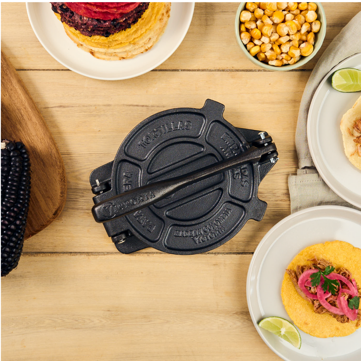 6.5-Inch Tortilla Press and Pataconera Cast Iron