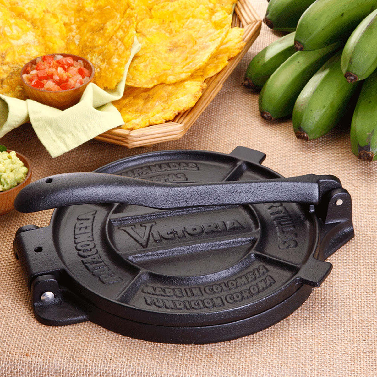 6.5-Inch Tortilla Press and Pataconera Cast Iron