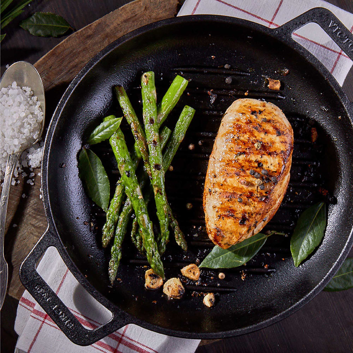 10-Inch Cast Iron Round Grill Pan with Double Loop Handles