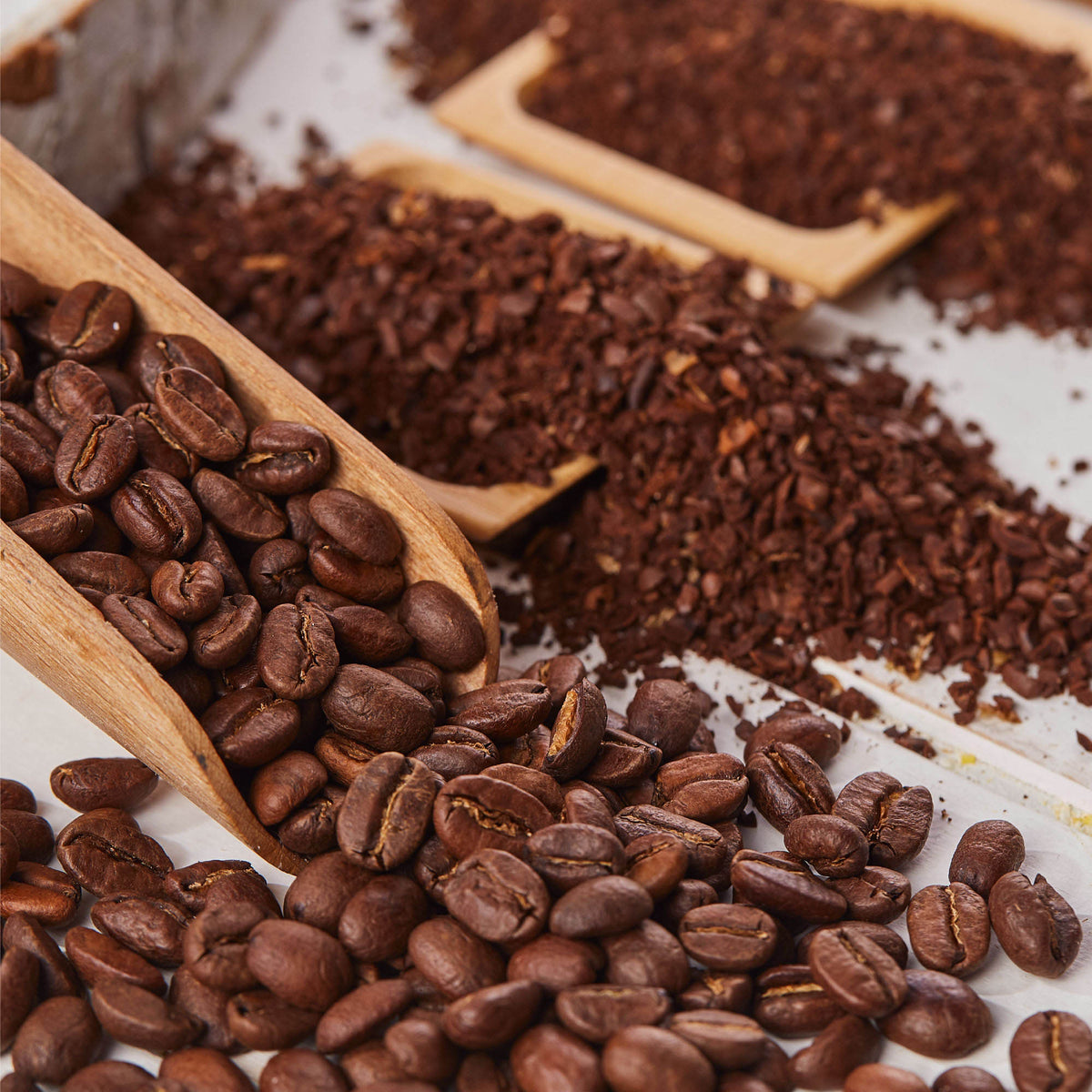 Cast Iron Tinned Grain Grinder/Corn Mill with High Hopper