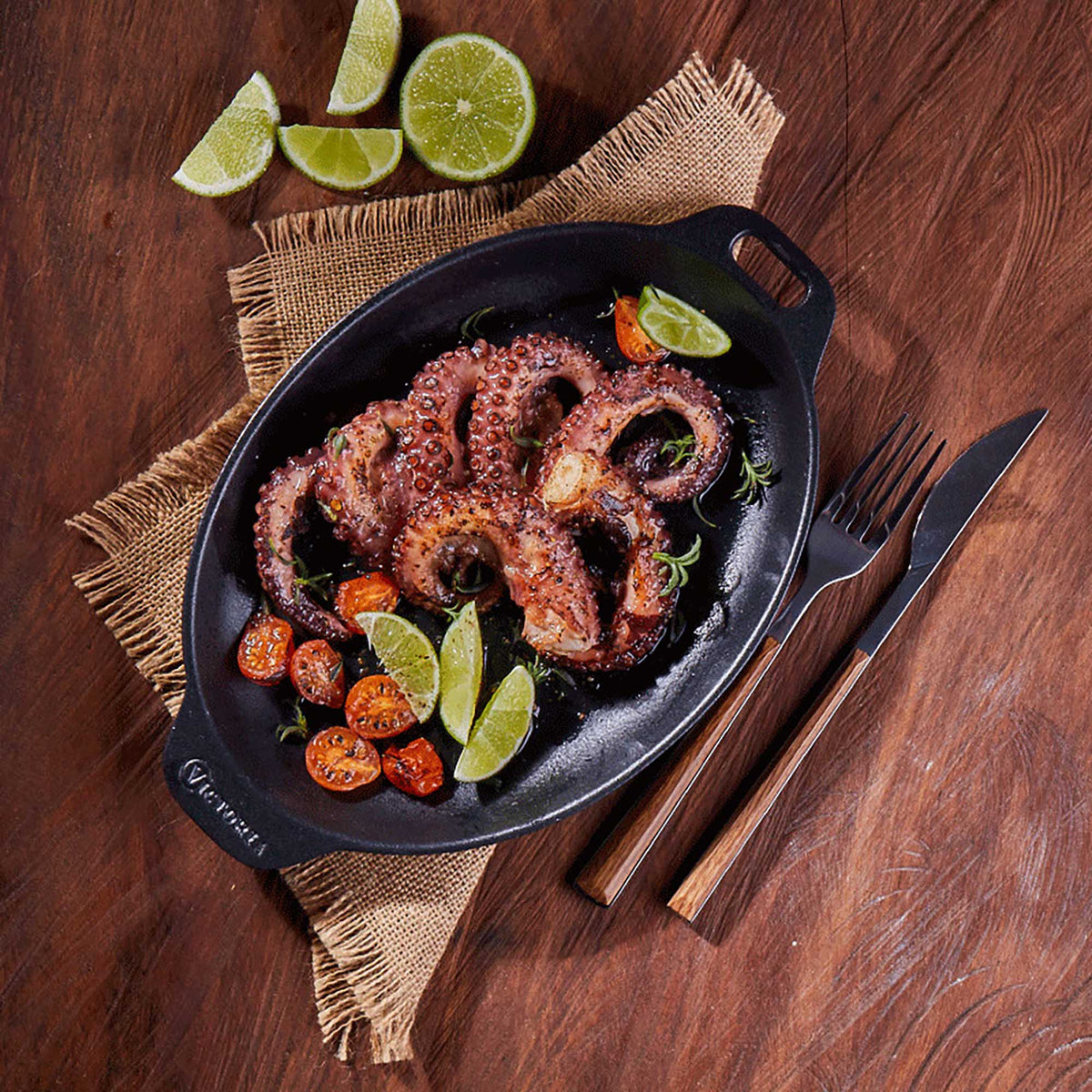 11.5-Inch Oval Sizzle Pan and Serving Plate Cast Iron