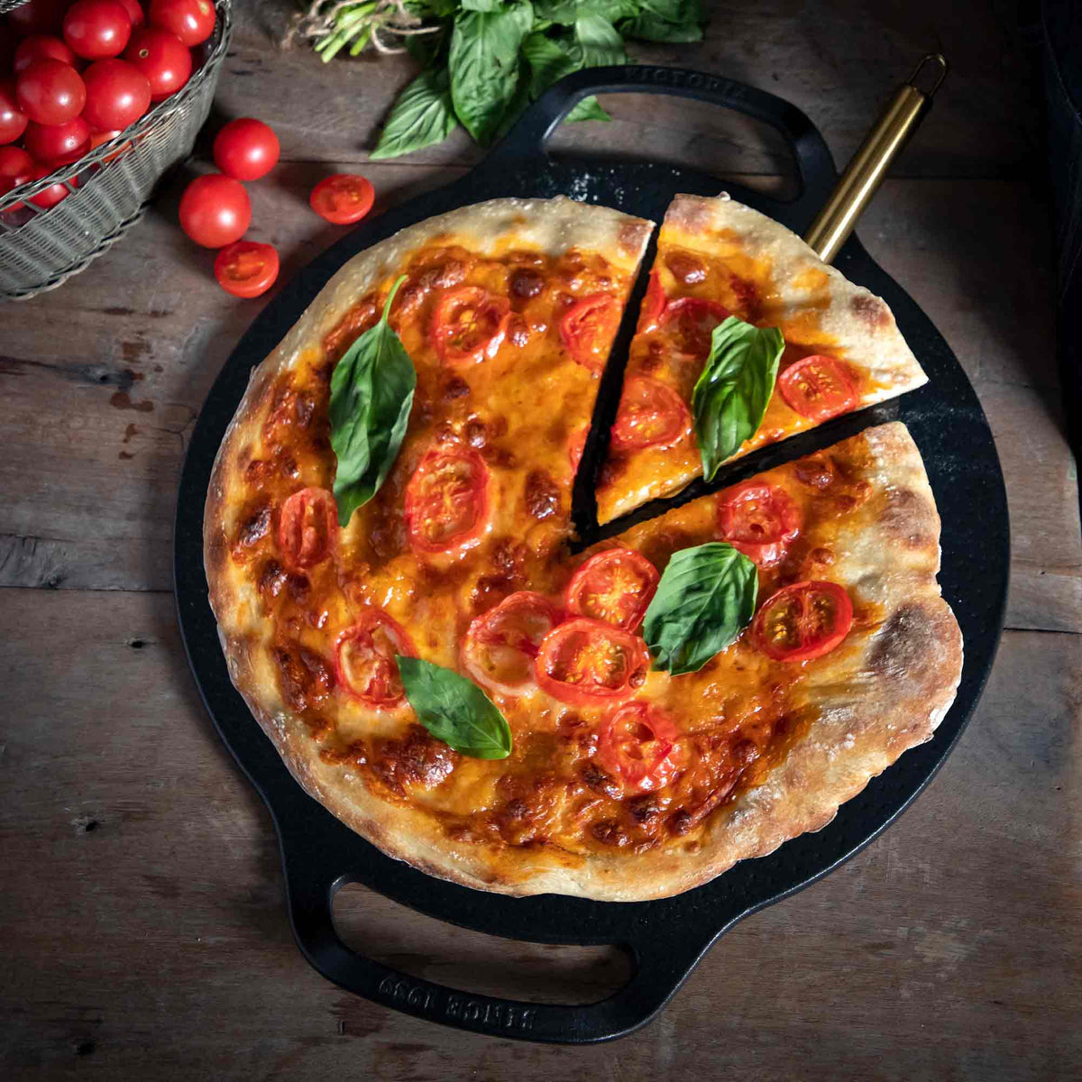 15-Inch Cast Iron Pizza Pan & Comal – Dual Handles
