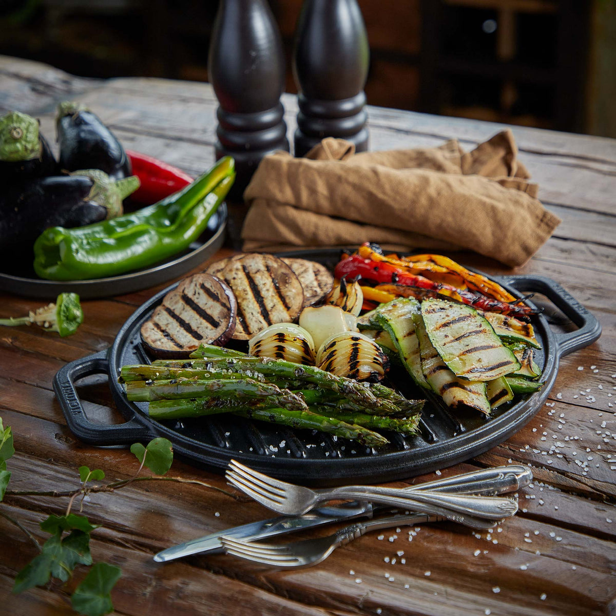 12.5-Inch Round Cast Iron Reversible Grill & Griddle