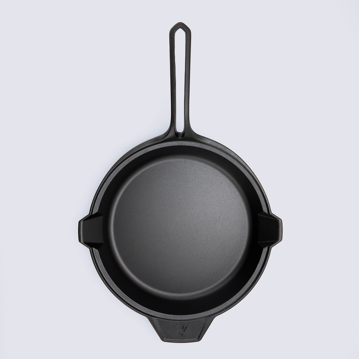 12-Inch Skillet Classic Collection + Leather Handle